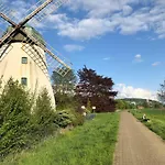 Radfahrer Oase In Direkt Am Weser Radweg Hamelin