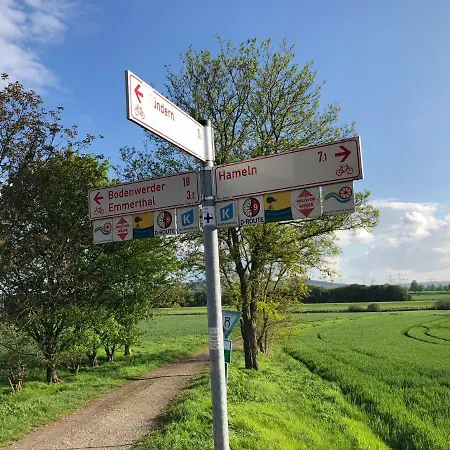 Radfahrer Oase In Direkt Am Weser Radweg